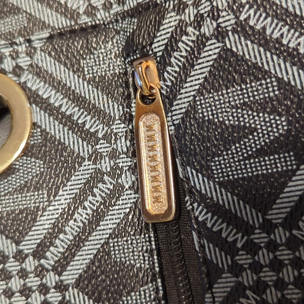 Milan "M" purse bag - Picture 4 of 6
